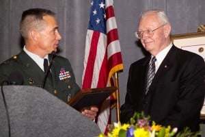 2004-Lt.-GenForman-PistilliSilverVeteranAward