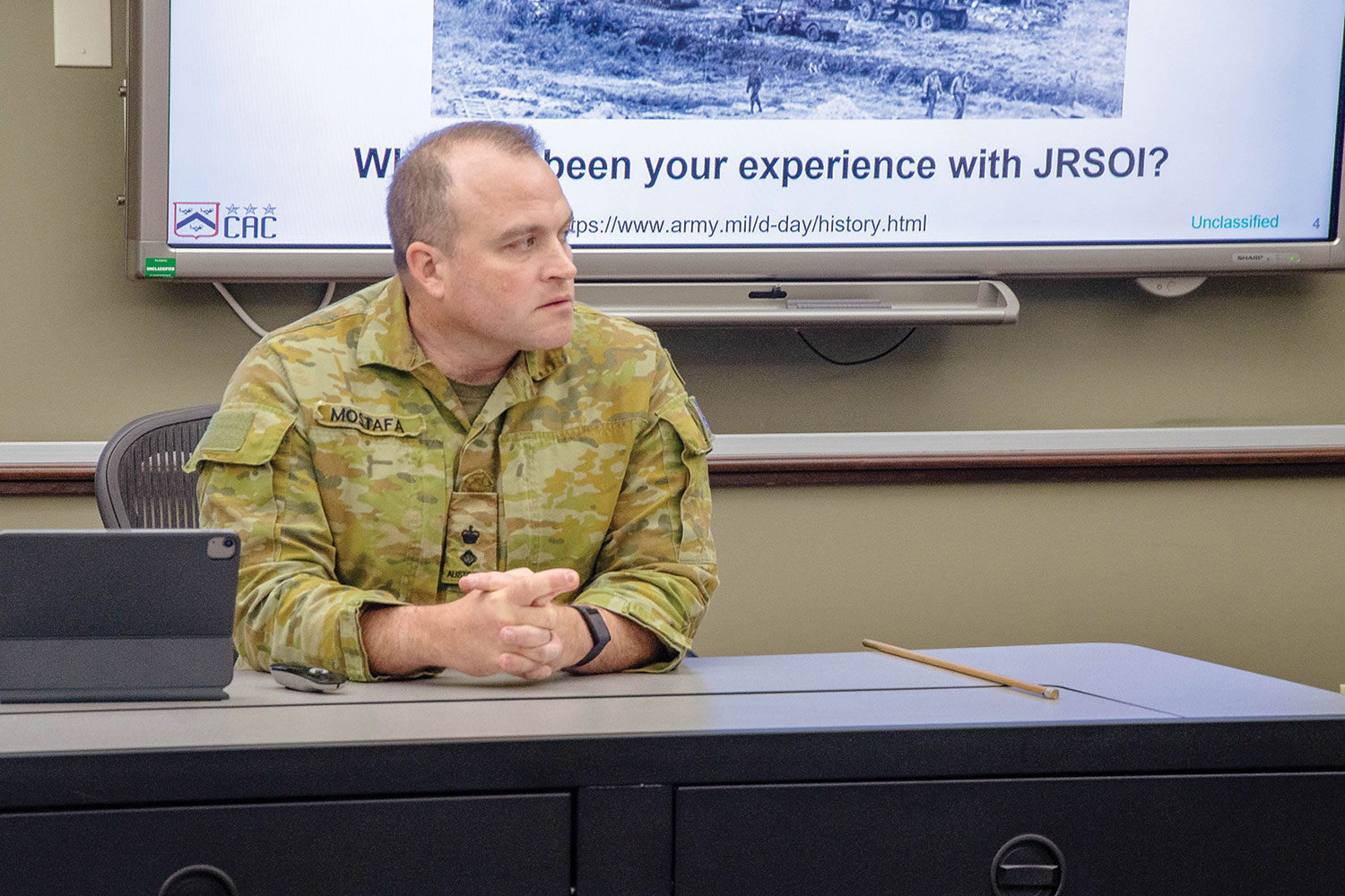 Australian LTCOL Paul Mostafa, discusses Joint Reception, Staging, Onward movement and Integration with students at Fort Leavenworth’s Command and General Staff College, Jan. 13. Mostafa was named Military Officer Instructor of the Year for CGSC for academic year 2023.